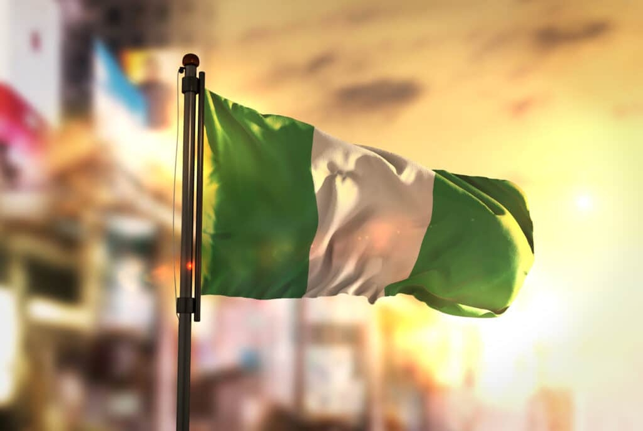 Deportados 40 Nigerianos Após Semanas de Detenção • Diário