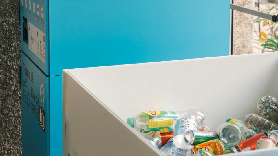 Depósito e reembolso de garrafas entra em vigor 6.ª-feira em