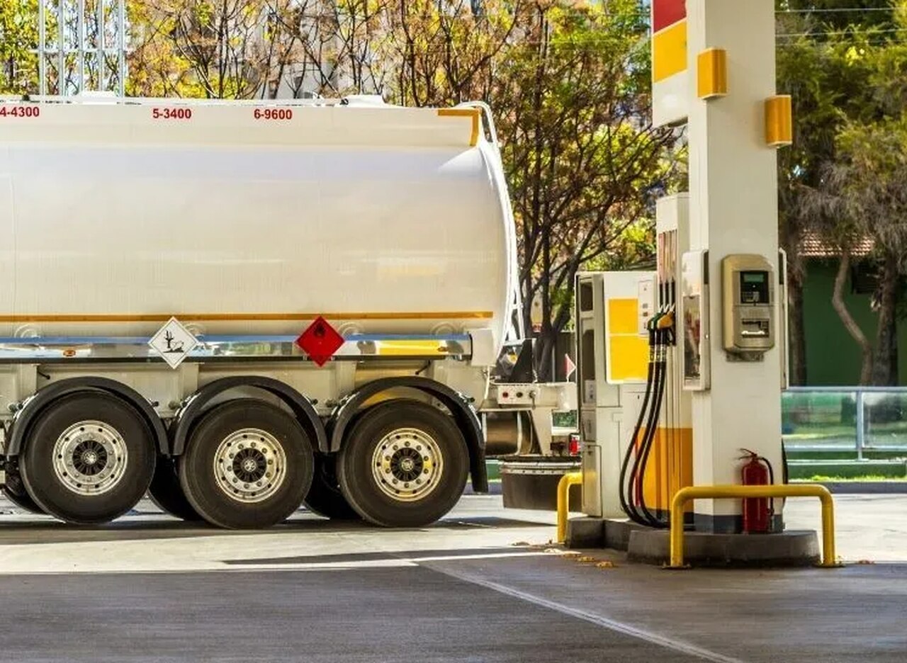 Disponibilidade de combustíveis continua assegurada no país,