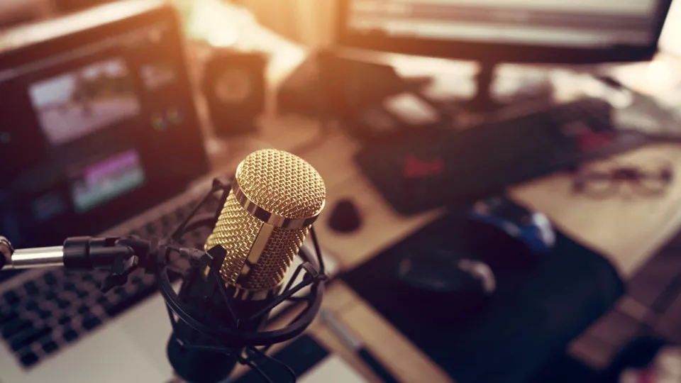 Governo quer reforço da rádio enquanto "agente de