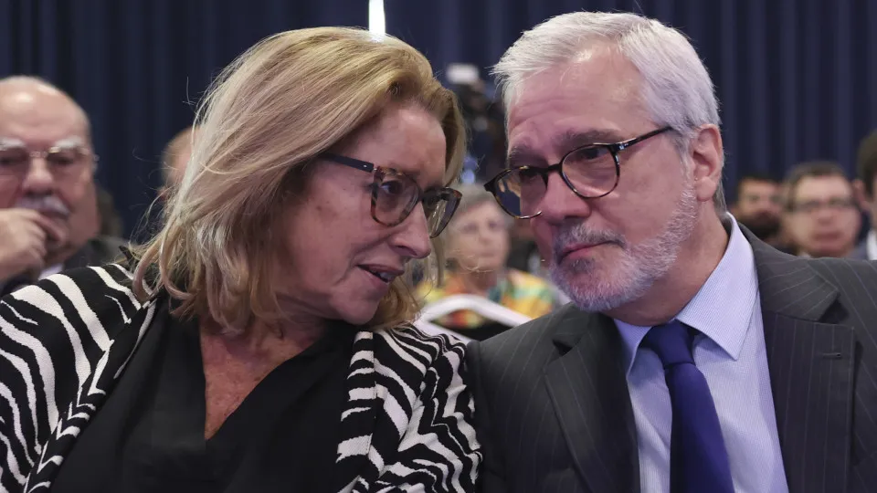 Governo reúne-se hoje com UGT e patrões sobre alterações à