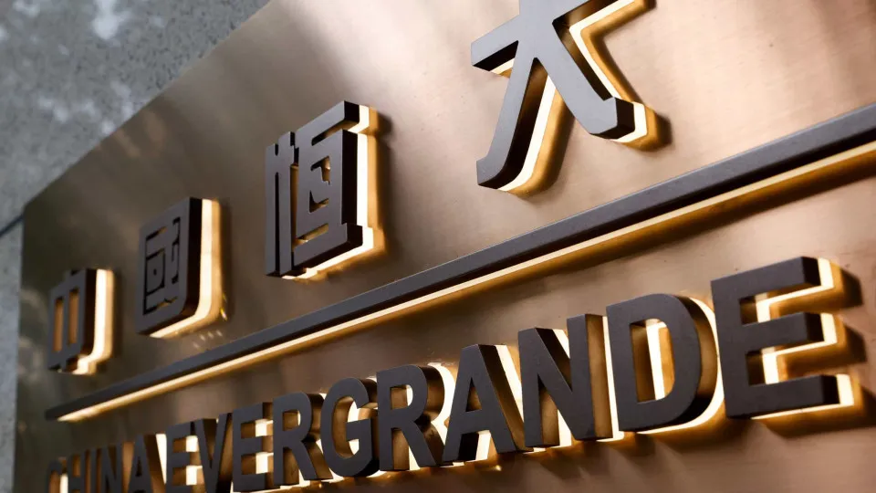 Hong Kong multa PwC em 142 milhões e impõe proibição após