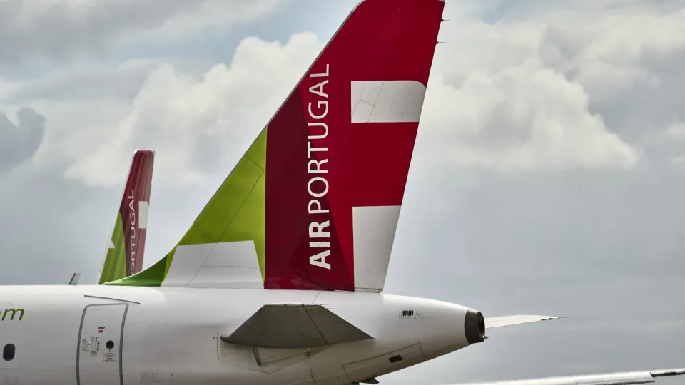 Lucro da TAP afunda mais de 92%. Empresa aponta o dedo ao