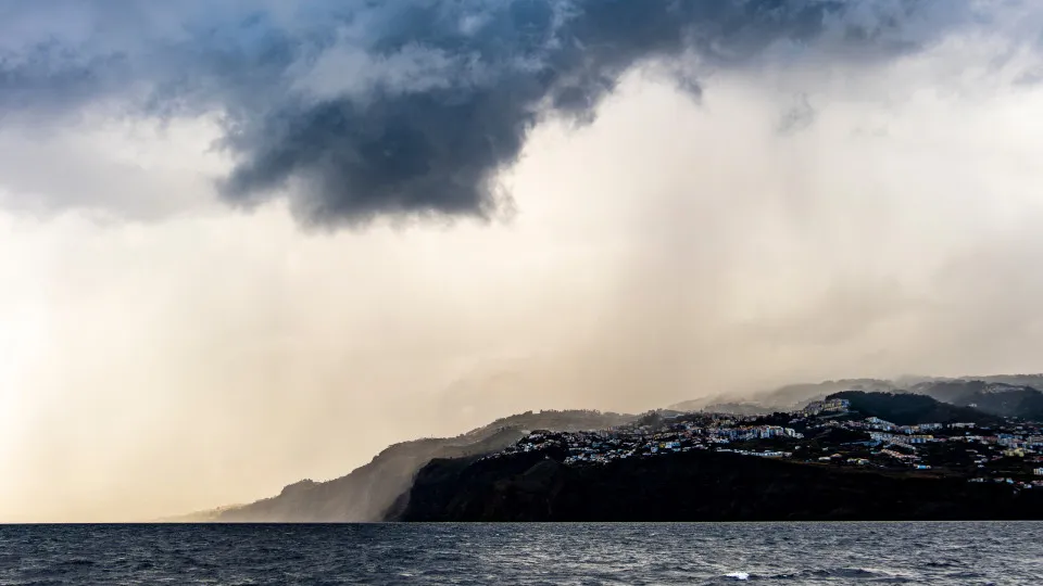 Madeira e Porto Santo: Canceladas viagens marítimas na 4ª e