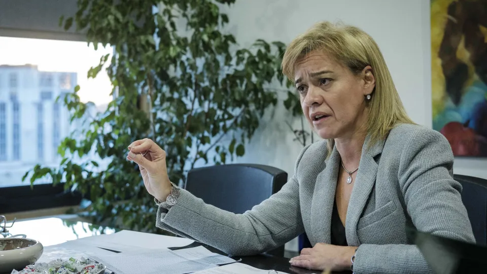 "Novos recursos". Carla Tavares defende taxa sobre digital
