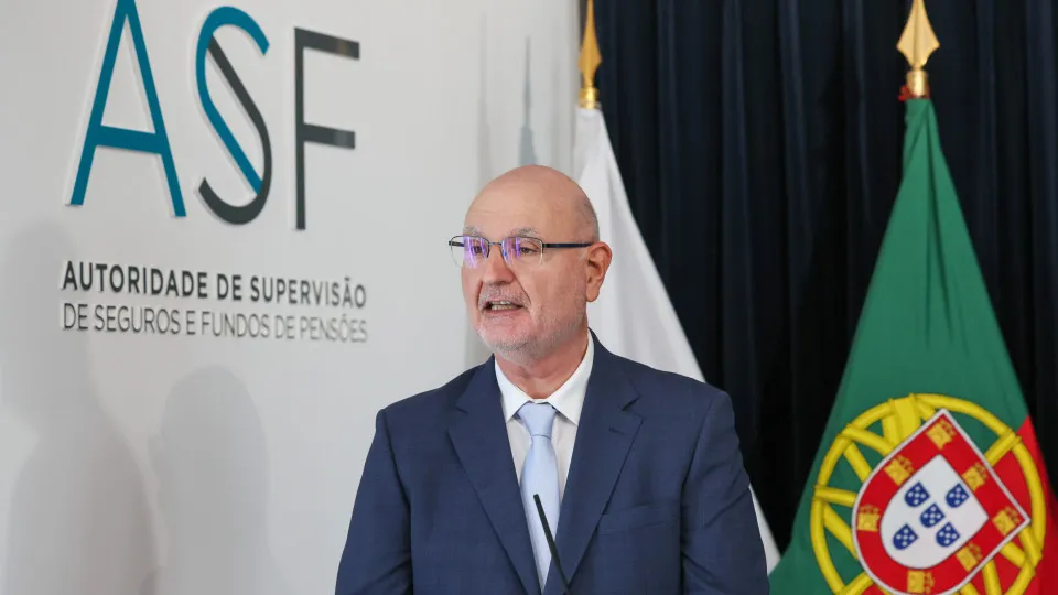 Risco de sustentabilidade das pensões deve ser partilhado