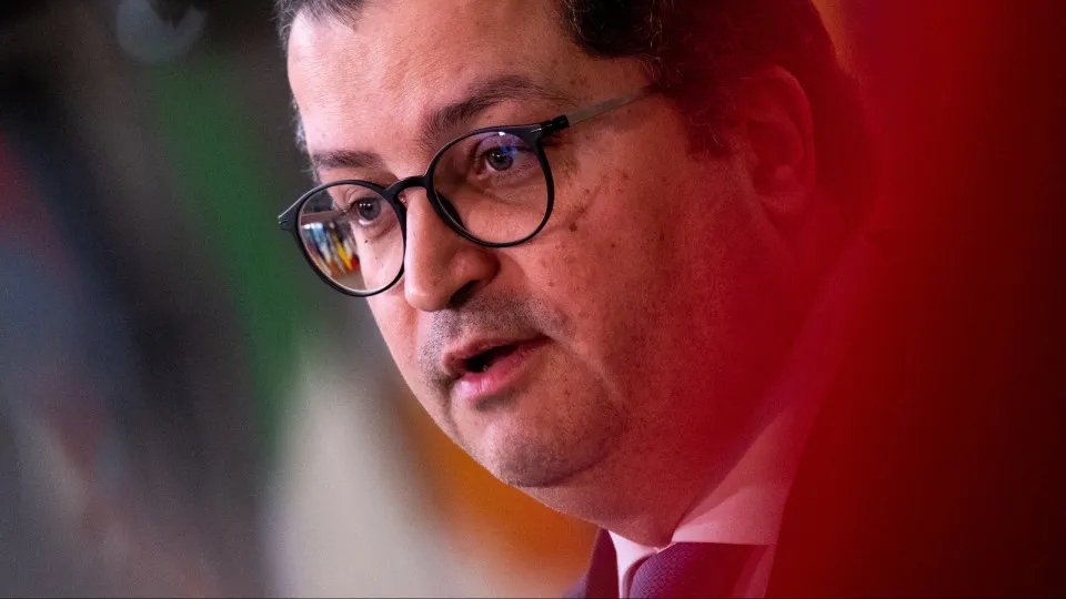 Taxa sobre lucros extraordinários? Governo apoia (Bruxelas