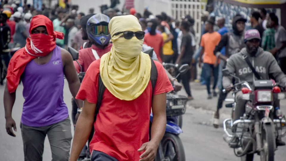 Angola perde quase 170 milhões/ano devido à vandalização de