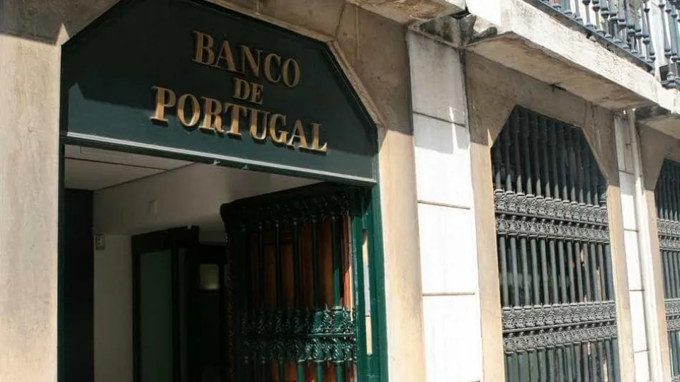 Banco de Portugal estuda criar nova taxa... para os bancos.