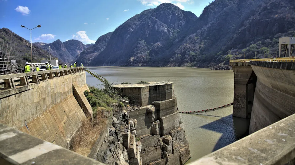 Barragem moçambicana de Cahora Bassa com lucros apesar de