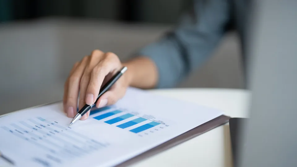 Custo do trabalho aumenta 4,9% no 1.º trimestre