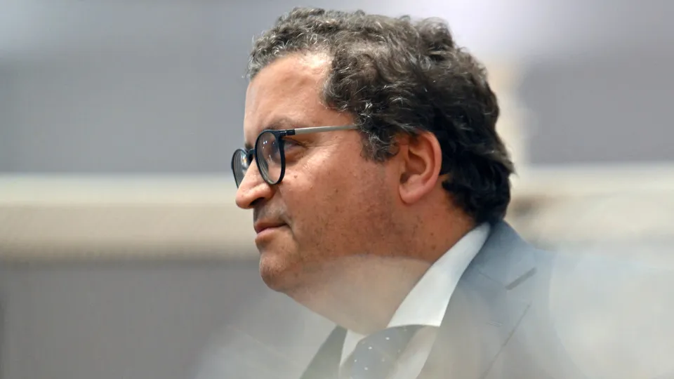 Estado vende imóveis abaixo do preço de mercado? "É falso",
