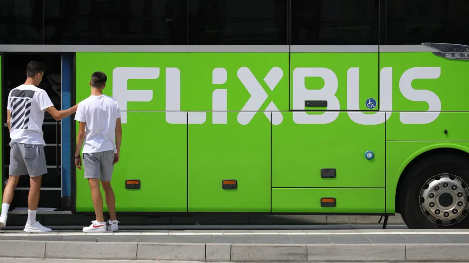 Guerra nos ônibus: FlixBus acusa Rede Expressos de