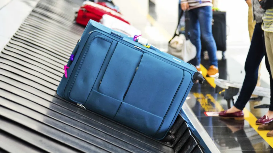 IATA critica "sistemas obsoletos" após perdas de bagagem