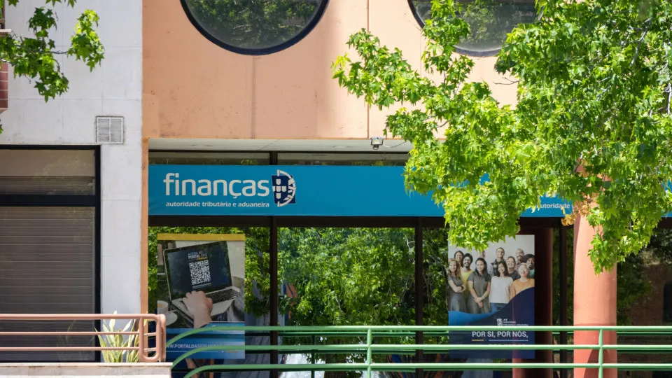 Mensagem sobre reembolso? Finanças emitem alerta: "Cuidado"