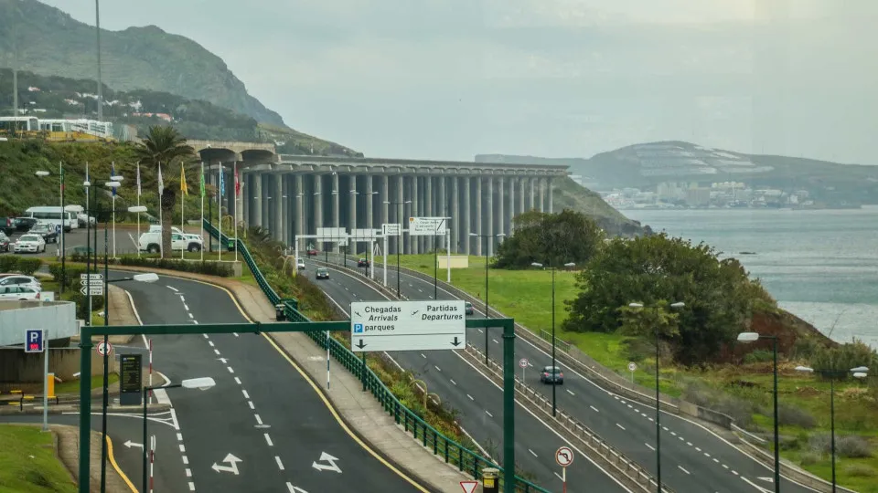 Movimento no aeroporto da Madeira condicionado devido ao mau