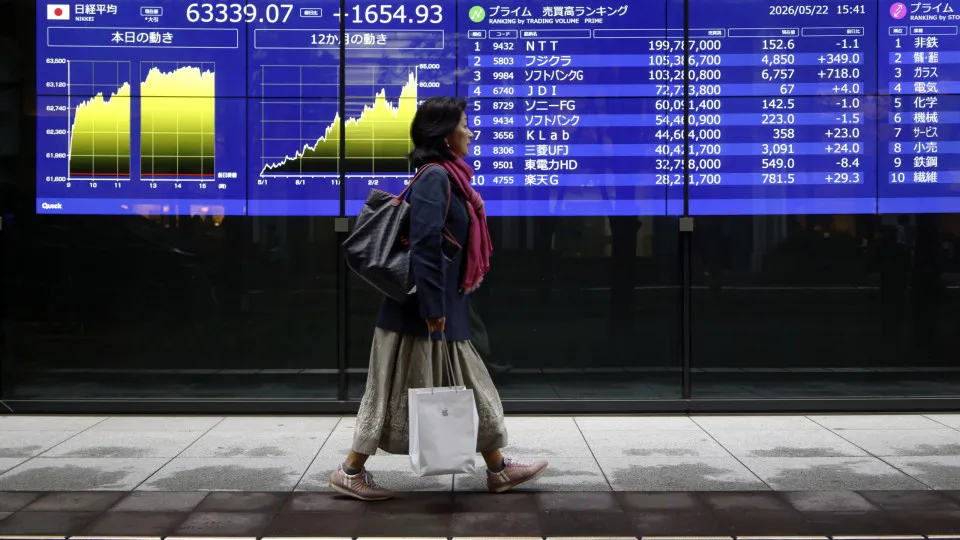 Nikkei dispara 2,87% e fecha em recorde com perspectiva de
