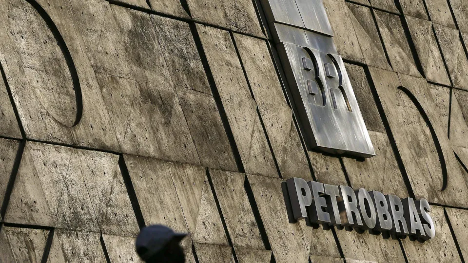 Petrobras anuncia investimento de 475,9 milhões de euros na