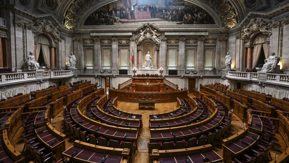 Reforma laboral avançou para o Parlamento. Tem "mais de 50