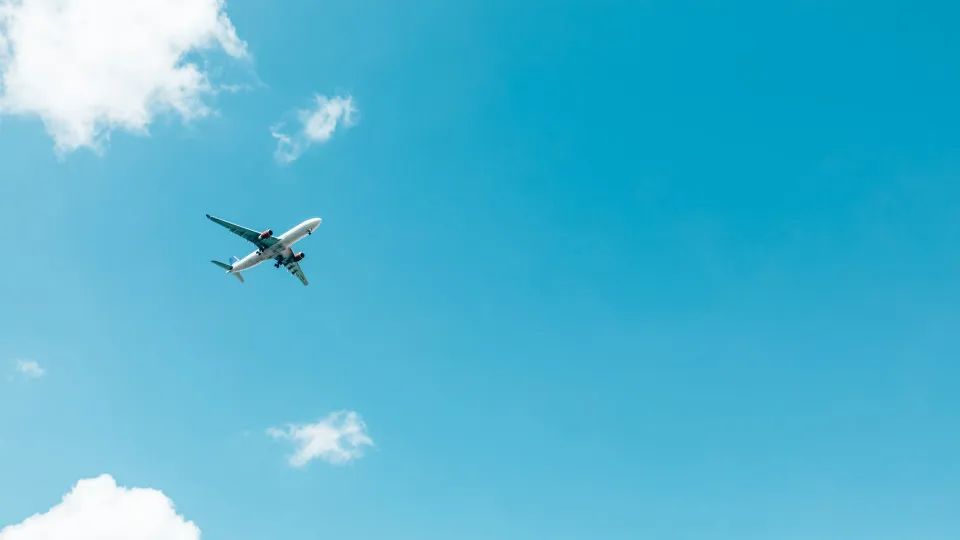 Tráfego aéreo de passageiros na Europa aumenta 3,8% em março