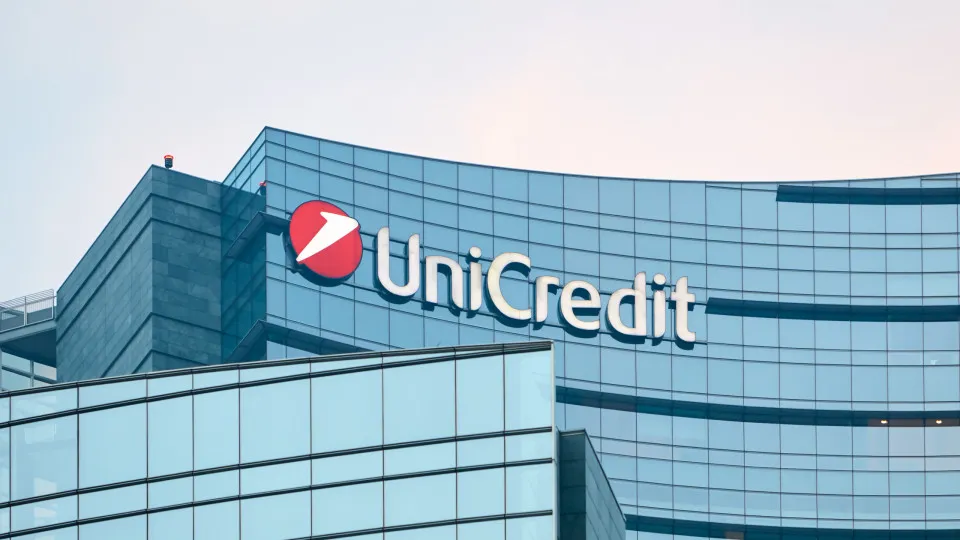 Unicredit avança com proposta de aquisição do Commerzbank