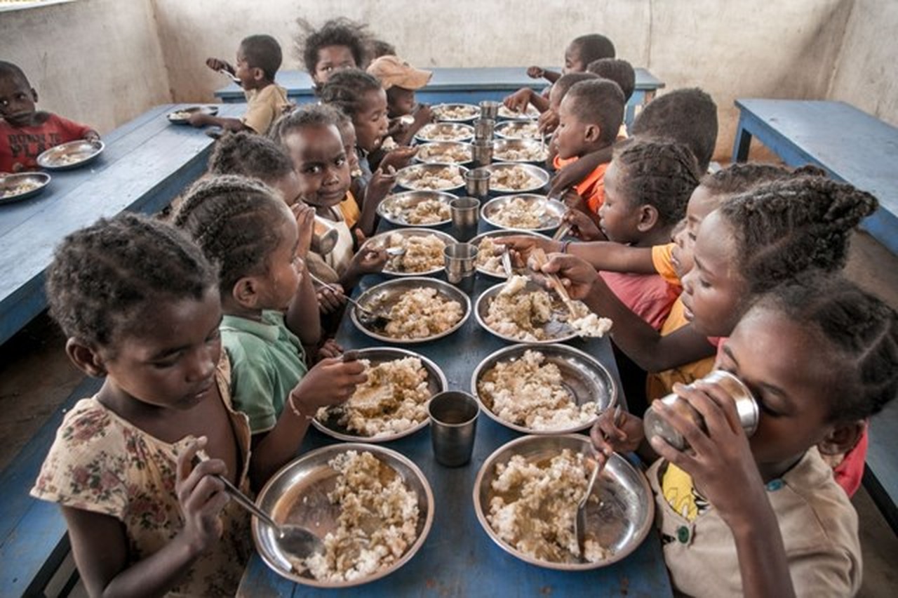 “Uniões Prematuras, Trabalho Infantil e Desnutrição